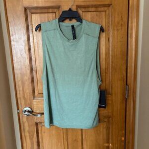 NWT lululemon metal vent tech sleeveless 2.0